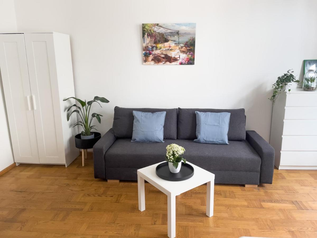 Sunny Studio Near Central Station Lägenhet Wien Exteriör bild